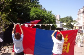 Duminică dimineaţă am arborat steagul Mongoliei